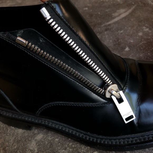 Saint Laurent Black Leather Ankle Boot - Picture 3 of 15